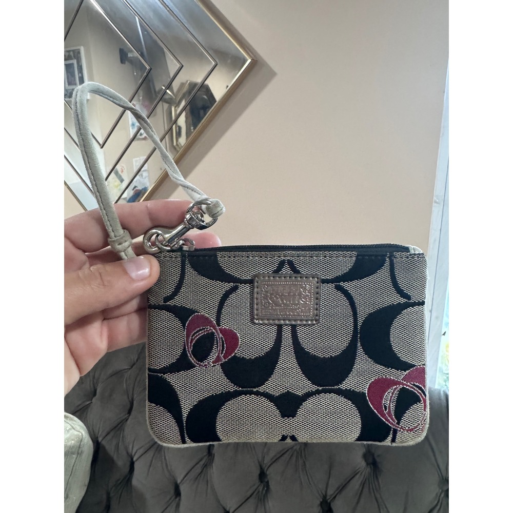 Coach Signature C Heart Print Wristlet Black Grey Pink Jacquard Canvas Mini Bag
